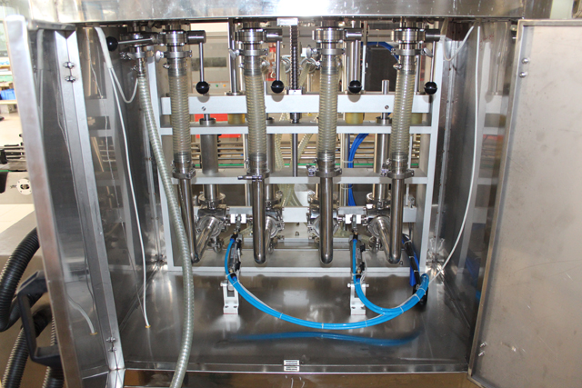 VULMACHINE 4 koppen (2).JPG