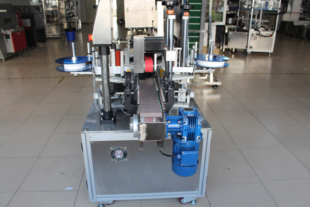 dubbelzijdige etiketteermachine (3).JPG