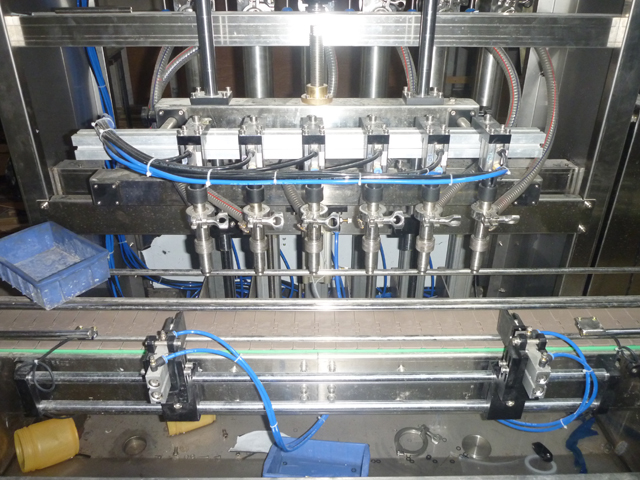 machines for filling foamy liquid 6 vulmondstukken voor overloopvulmachines .JPG