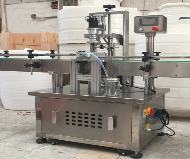 automatische capper.jpg