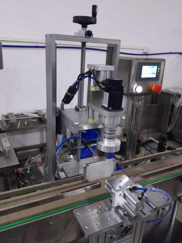 enkele kop sluitmachine potten.jpg