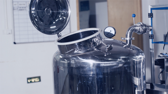 opslagtank roestvrij staal voor gel.jpg