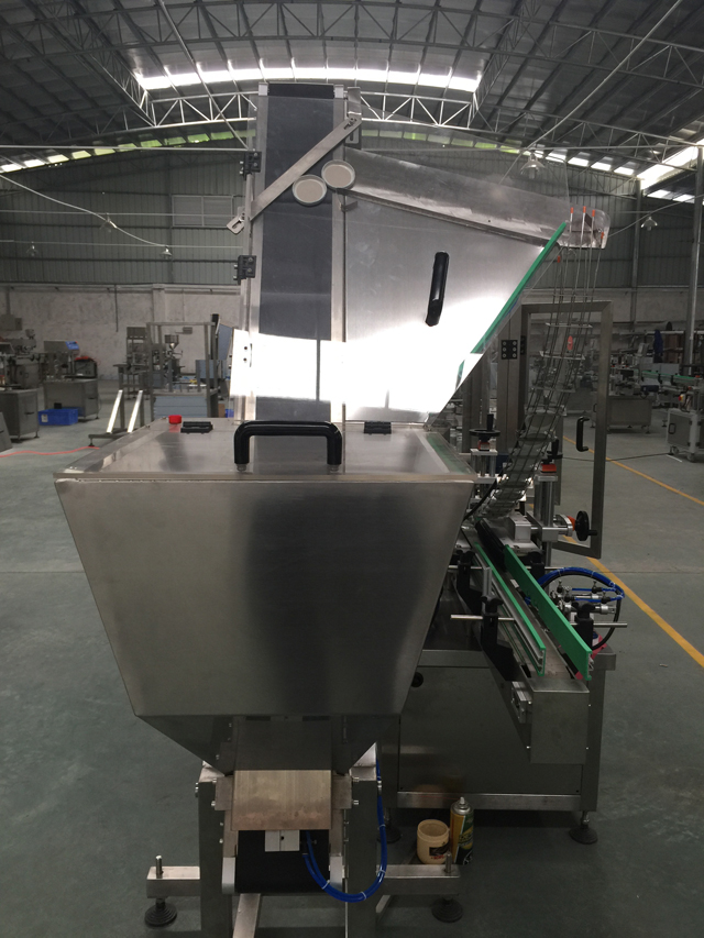 caps automatisch voersysteem.jpg