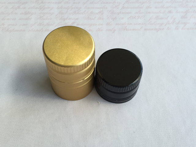 screw caps metalen doppen.jpg