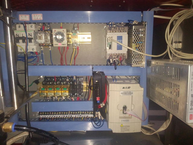 relays for filling sealing machines BINNEN aluminium buizen vullen sluitmachines.jpg