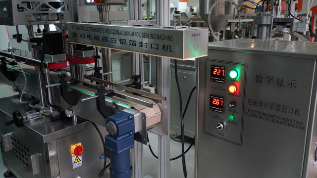 aluminum induction foil sealing machine sluitmachine automatisch.jpg