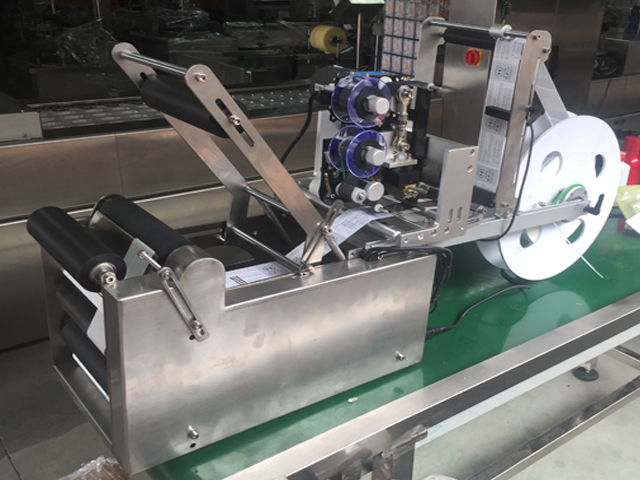 semi automatic bottle labeling equipment handleiding voor flesetiketteermachine.jpg
