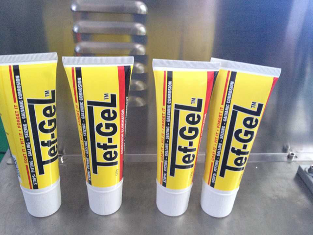 welding samples by ultrasonic tube sealer lasmonsters door de ultrasone buissealer.jpg