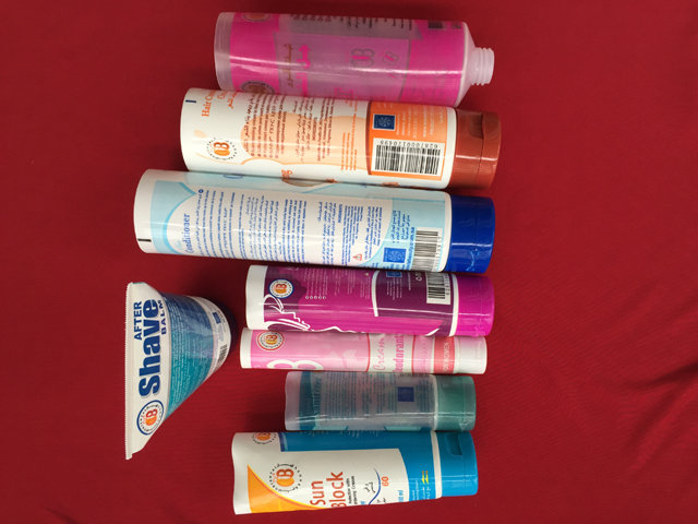 4 tubes in a row sealing samples BUIZEN SEALER 4 OP EEN RIJ.jpg