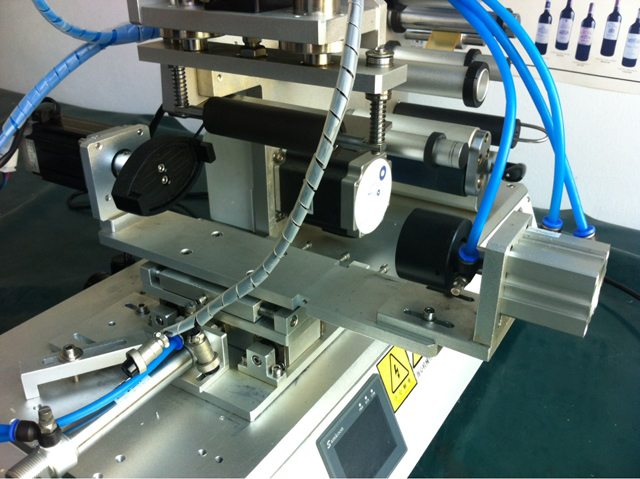 etiketteermachines etiketteerkop .jpg