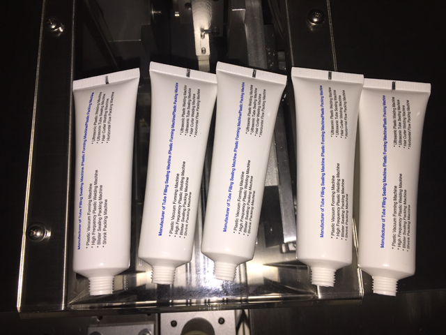 tubes samples filling sealing samples final products buizen monsters van vulmiddel sealer.jpg