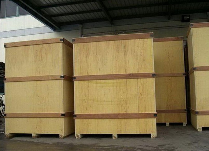 plywooden case packing for filling sealing houten kist verpakking voor buizen vullen en afdichten.jpg