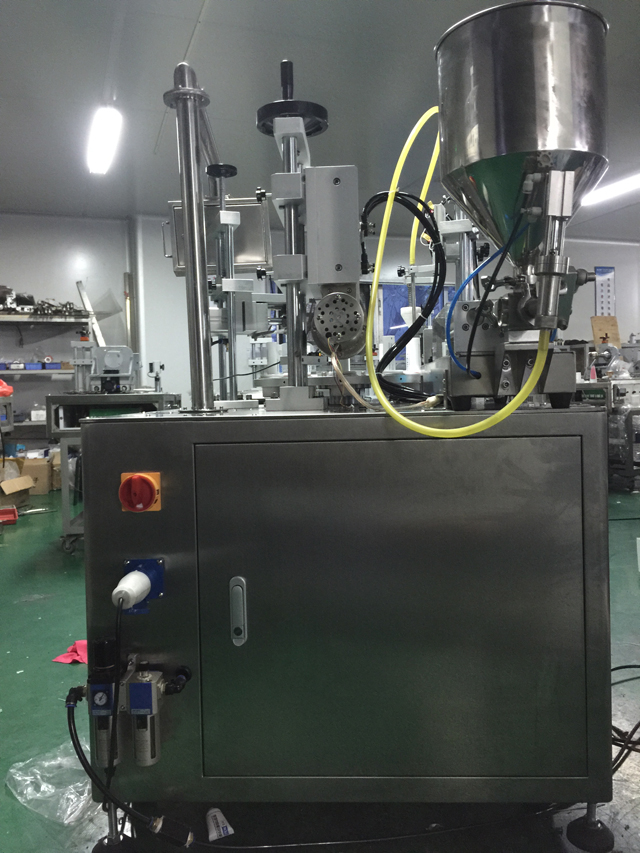 tubes filling ultrasonic sealing machine semi automatic achterkant van buizen vullen sluitmachine.jpg