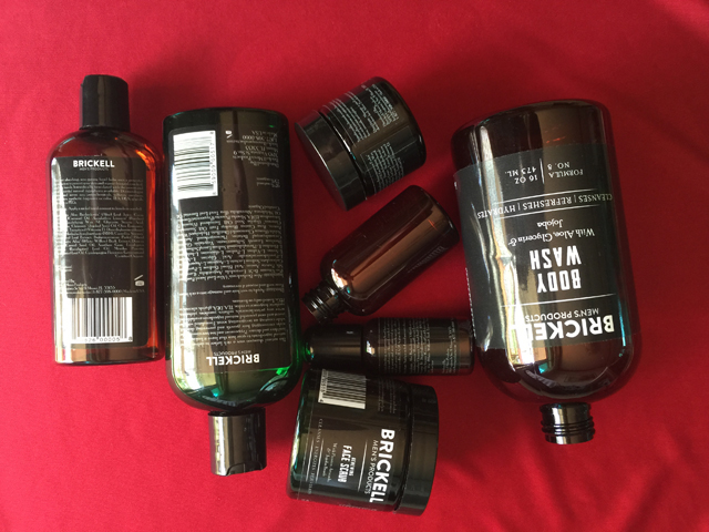 rollende etiketteermachine voor het etiketteren van flessen.jpg