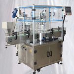 Roterende plastic sapflesdopmachine met dekselliftfeeder