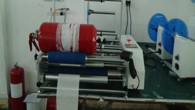 etiketteerapparatuur voor brandbestrijdingsmiddelen.