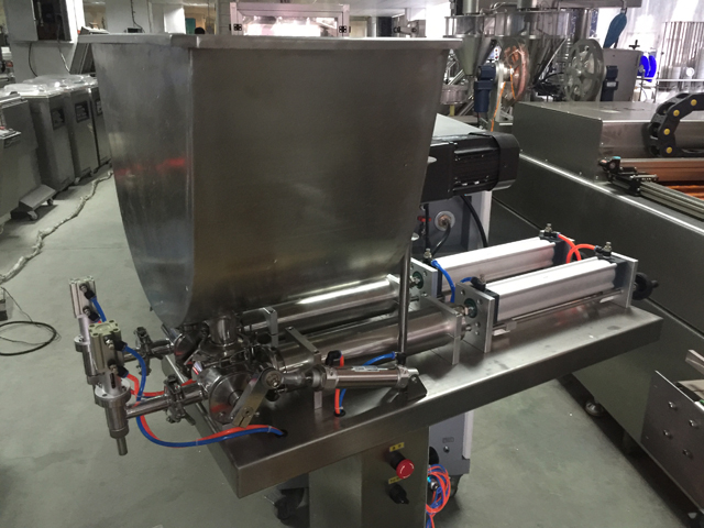 verticale vulmachine nozzles.JPG