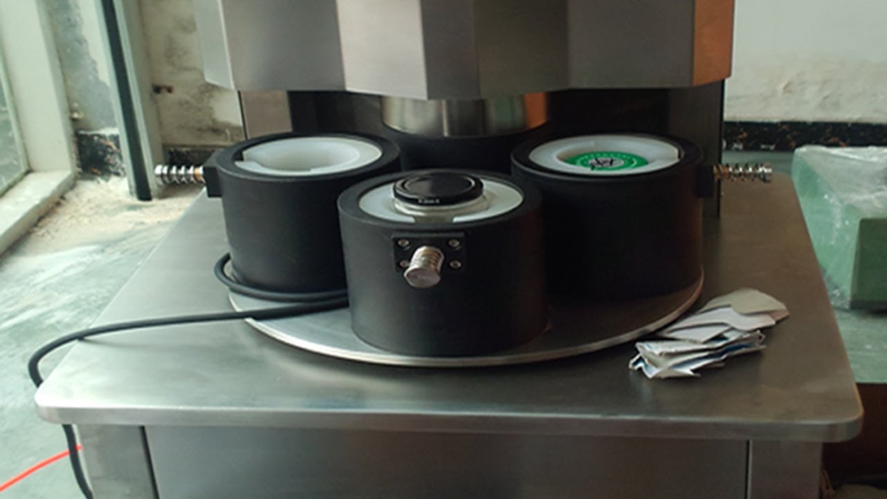 four heads vacuum capping machine semi automatic vacuümcapsule handleiding.jpg