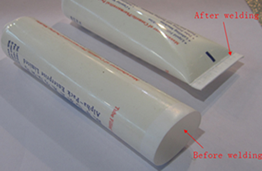 welding samples by ultrasonic tube sealer lasmonsters door de ultrasone buissealer.jpg