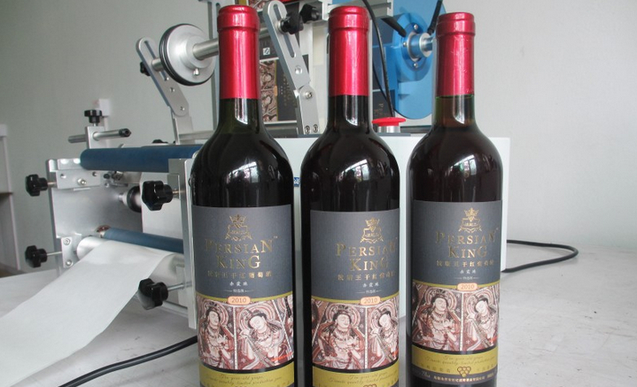 semi automatic labeling machine etiketteringsapparatuur.jpg