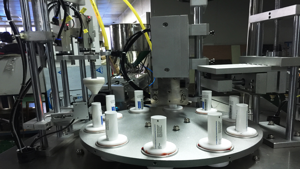 rotary filling sealing machine roterende vulling ultrasoon buizen afdichting.jpg