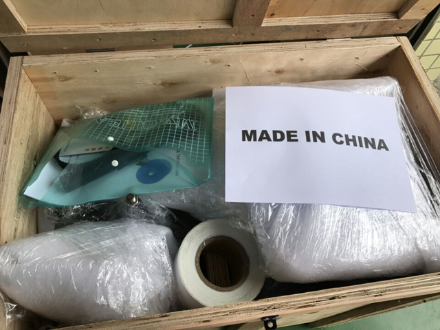 wooden case packaging for labeling machine houten kist verpakking voor etiketteermachines.jpg