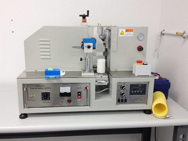 ultrasoon sealer apparatuur.jpg