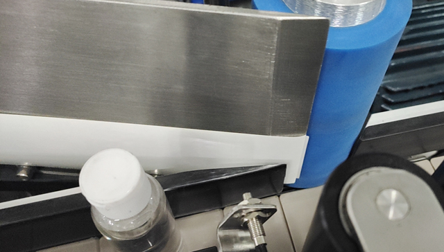 etiketteringsproces voor flessen.jpg