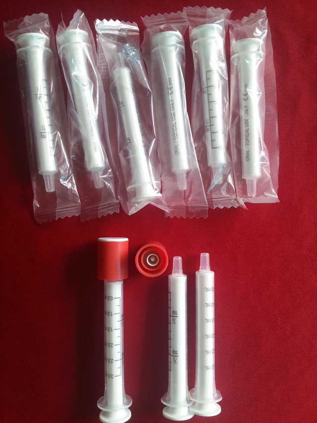 etiketteermachine semi-automatisch touchscreen voor spuiten.jp