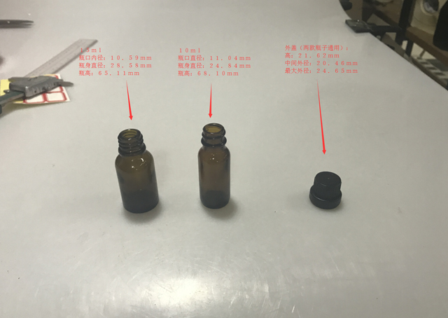 Gedetailleerde afmetingen van de fles&dop.jpg